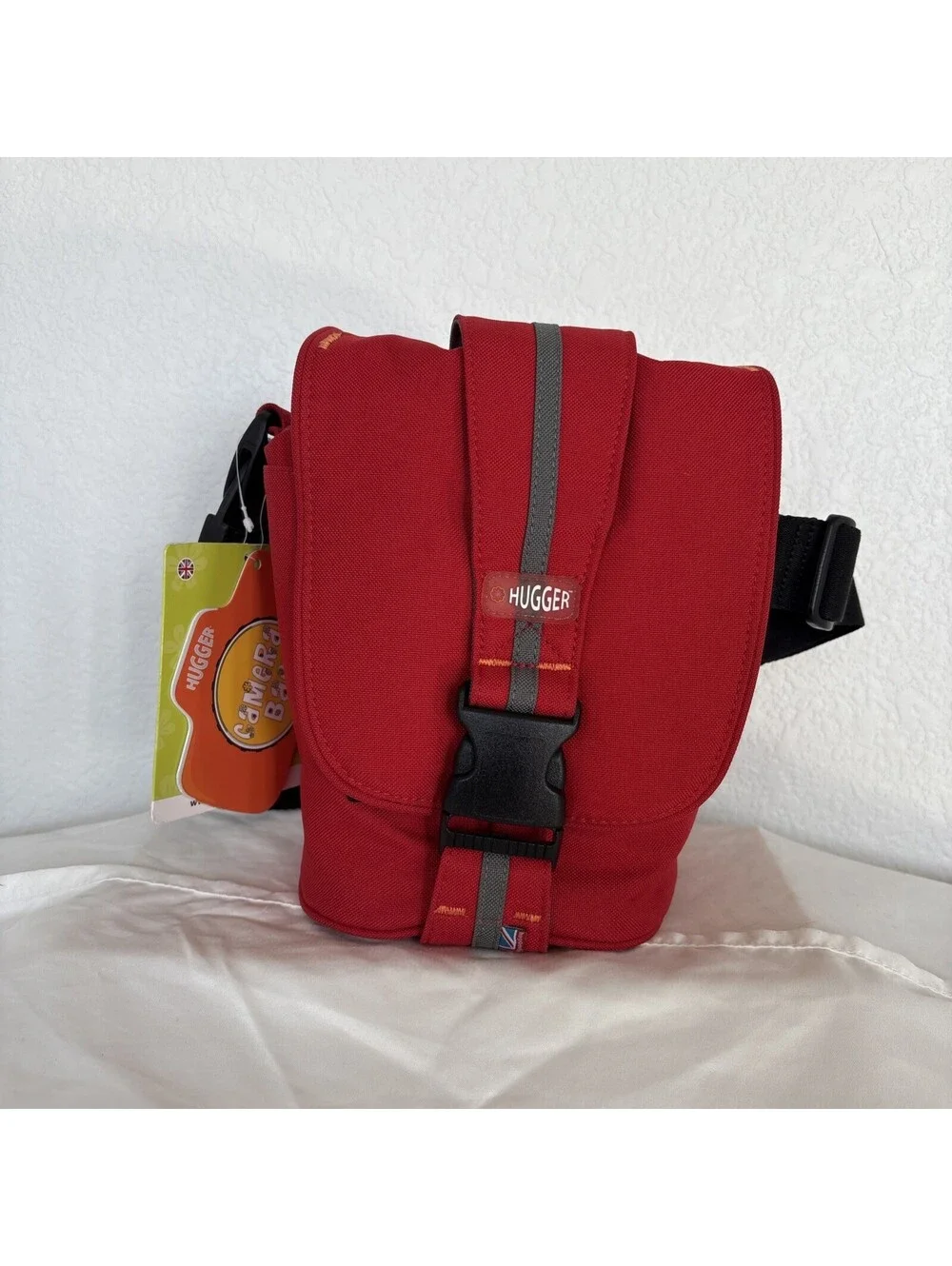Hugger Crossbody Camera Bag K100